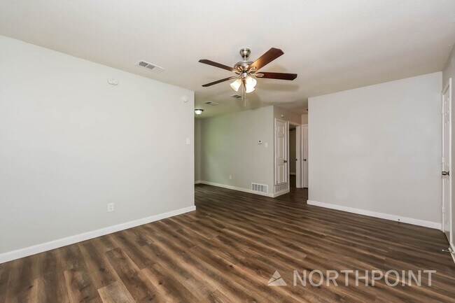 Building Photo - 3 BR/1BA | Newly Renovated Single Family Home | 1-Car Covered Parking | Gated backyard