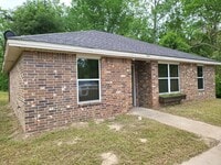 Building Photo - 2600 Canyon St