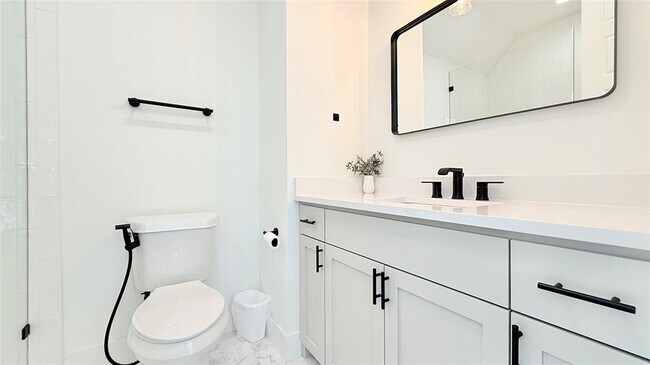 Building Photo - 3417 Elija St