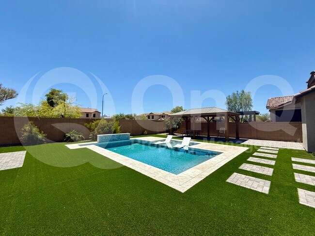 Building Photo - 4927 W Magdalena Ln