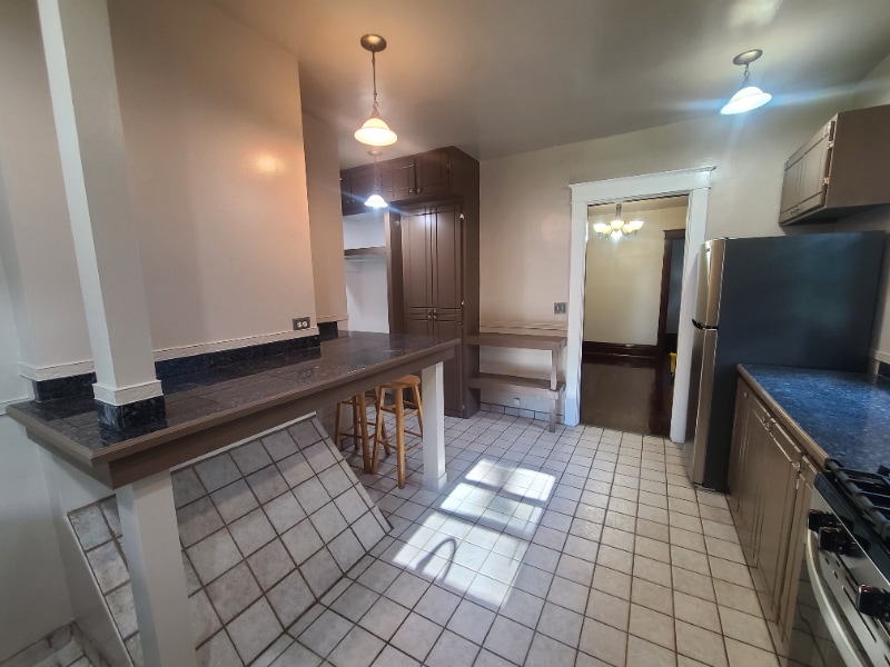 Building Photo - 35 Richards Ave NW