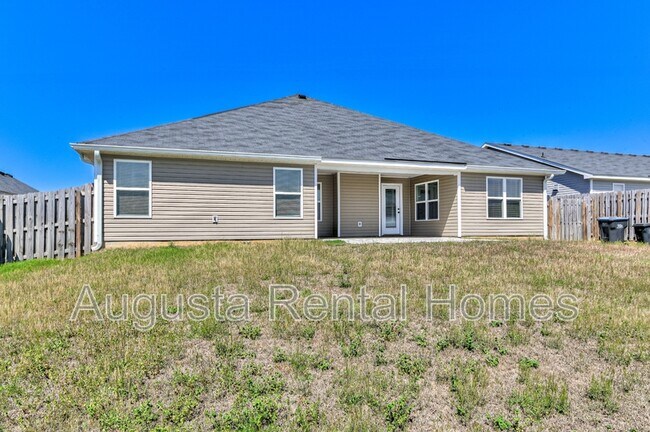 Building Photo - 2562 Inverness Dr