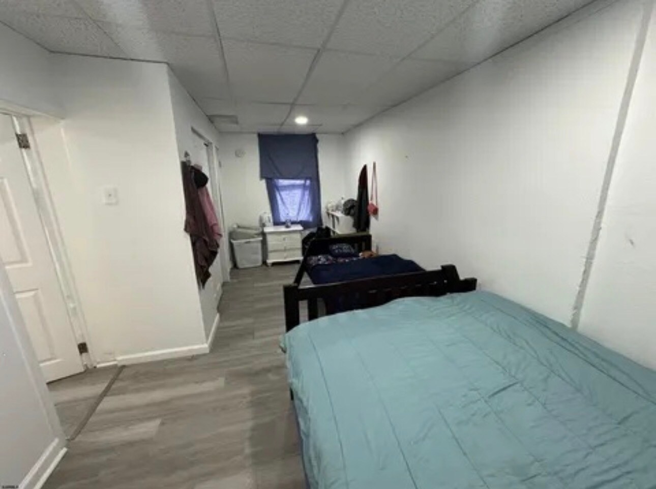 Building Photo - 20 S Bellevue Ave