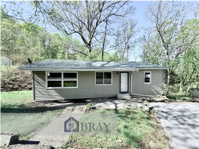 Primary Photo - Charming Cottage Retreat in the Heart of Ridgefields – 2BR Renovated Home with Stream Views