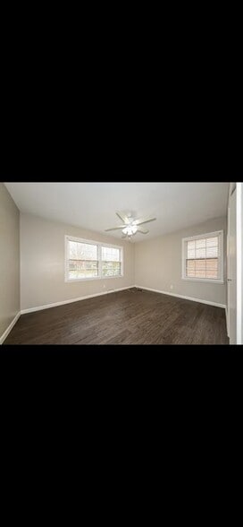 Building Photo - 15185 McDonald Dr