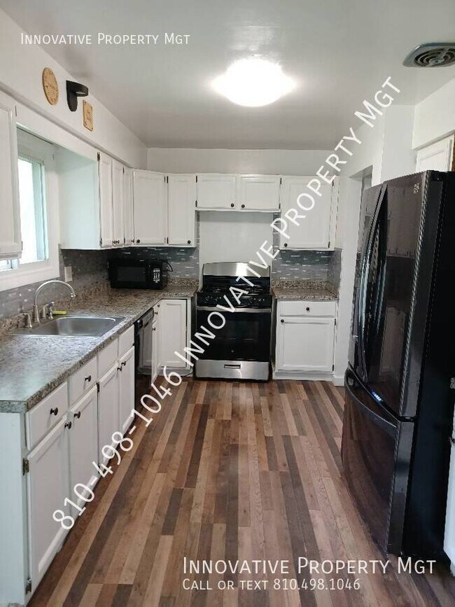 Building Photo - 5476 Westchester Dr