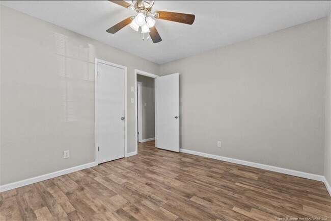 Building Photo - 216 Treadway Ct