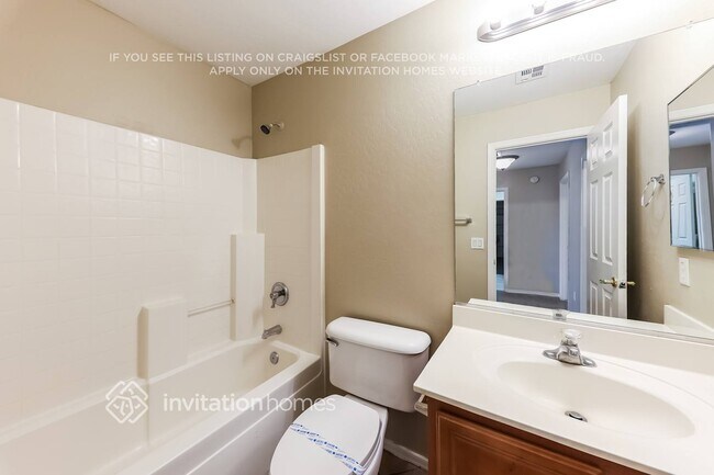 Building Photo - 5433 W Grove St