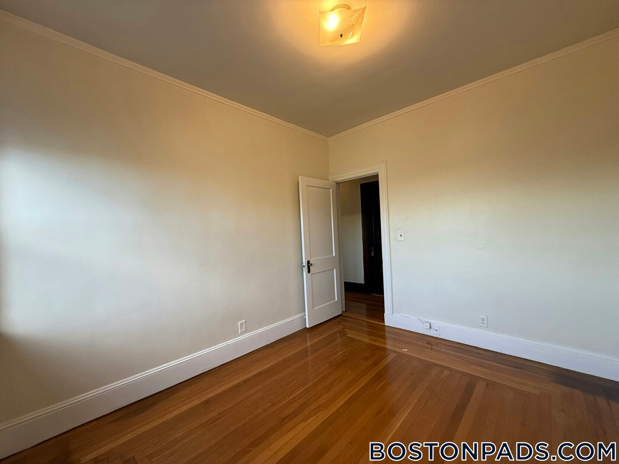 Building Photo - 163 Summer St