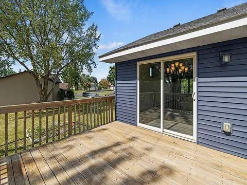 Building Photo - Charming 4-Bedroom Home in Waconia with Spacious 2,140 Sq Ft Living Space!