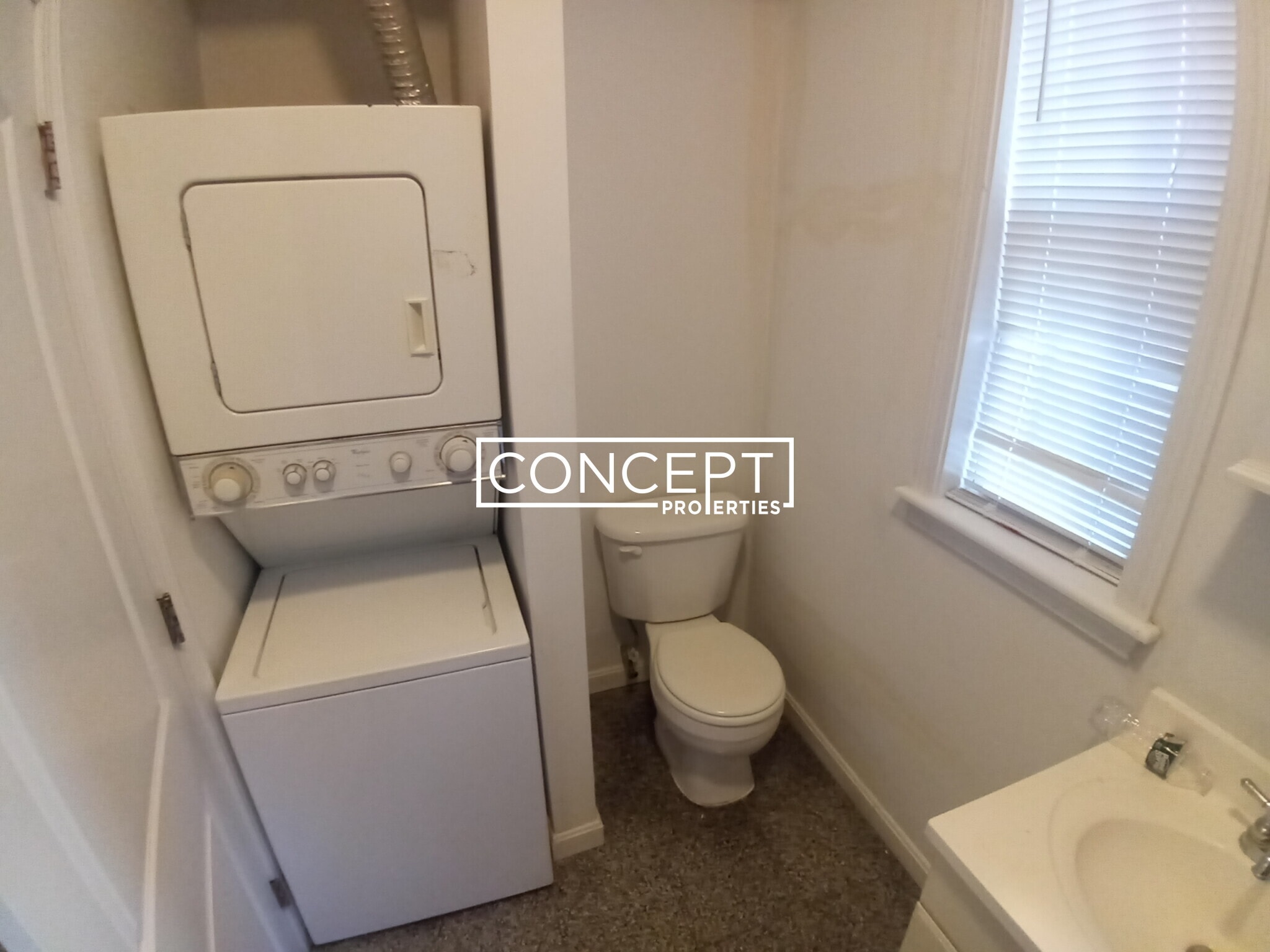 Building Photo - 40 Newton St