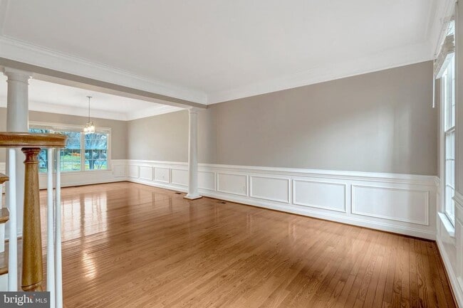 Building Photo - 15053 Doral Pl