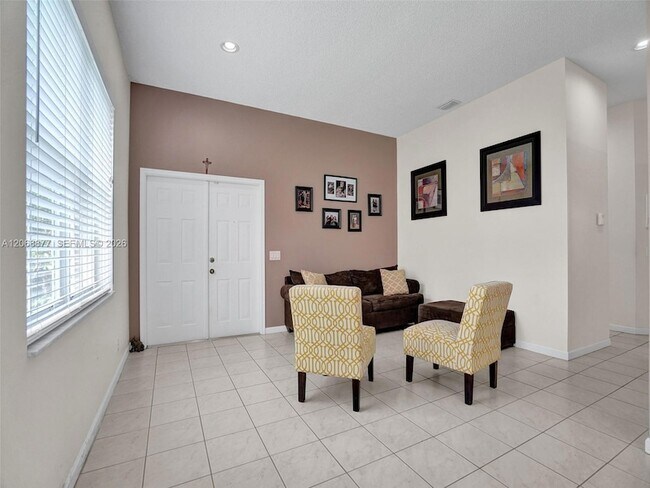 Building Photo - 938 Bluewood Terrace