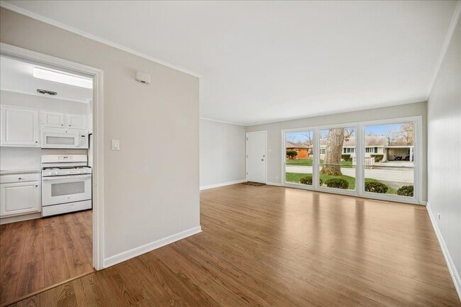 Building Photo - 1001 Longaker Rd