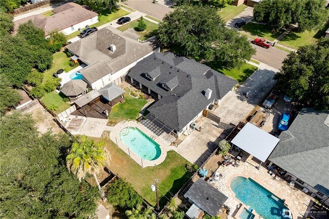 Building Photo - 1701 Terrace Dr