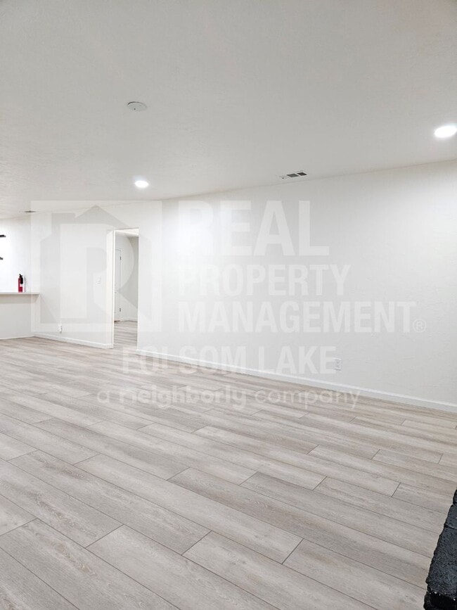 Building Photo - Coming Soon! 2bd 1ba home in the Sierra Vista Neighborhood of Roseville