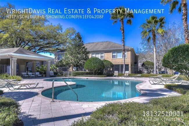 Building Photo - Large townhome at Sabal Pointe!