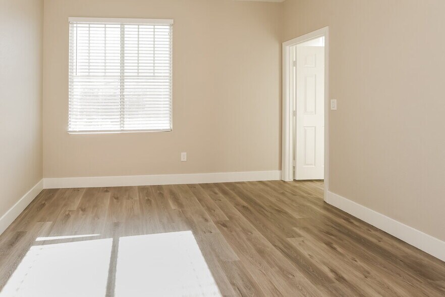 Building Photo - 6184 Winston Falls Ave