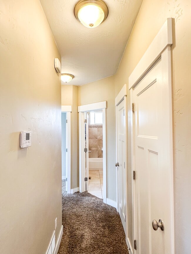 Building Photo - 4441 Wynridge Ln