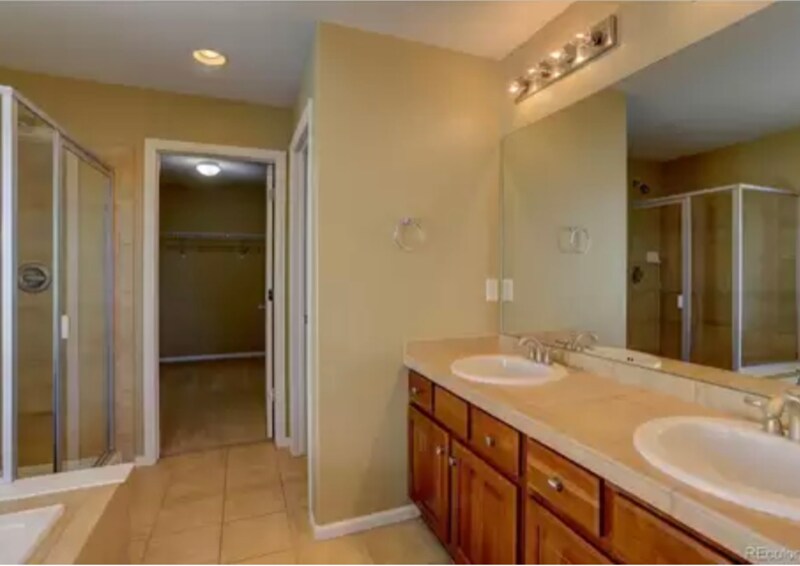 Building Photo - 16805 Trail View Cir