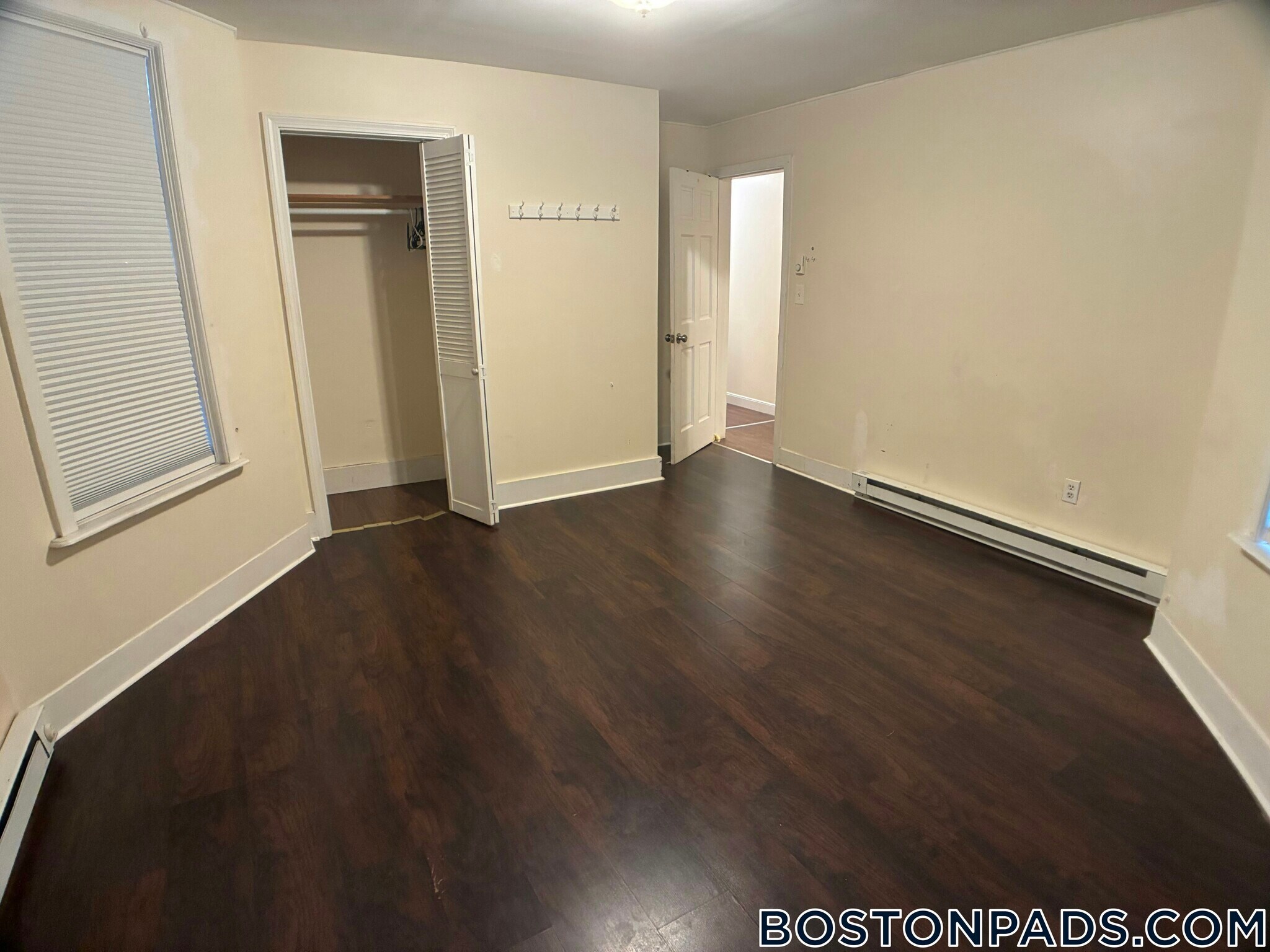 Building Photo - 739 Parker St