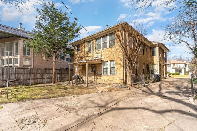 Building Photo - 4008 Herschel Ave