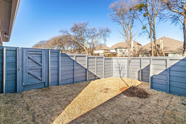 Building Photo - 1725 Blakely Pl