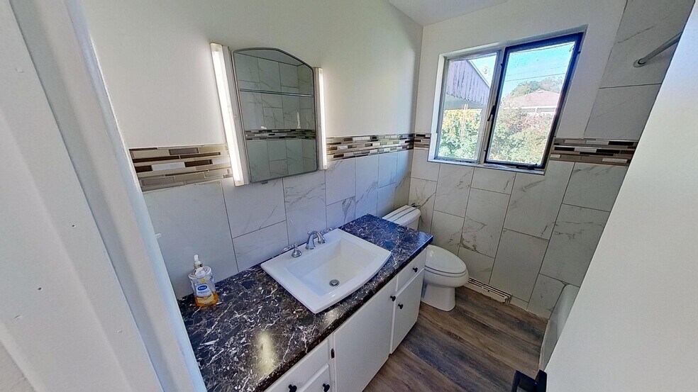 Building Photo - 2985 Reed St