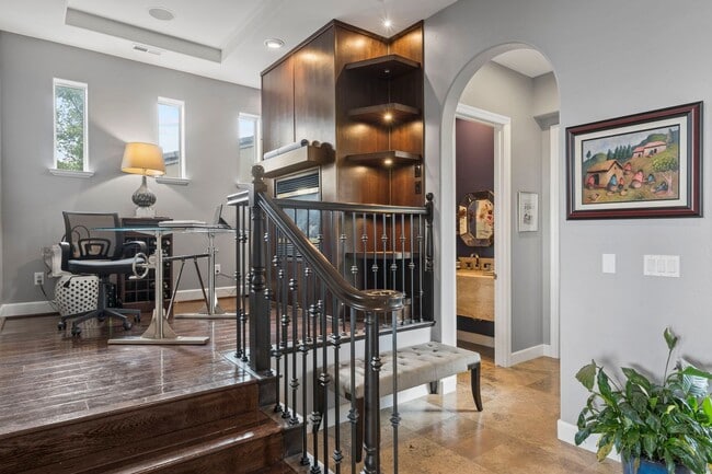 Building Photo - Beautiful Home in ArrowCreek!