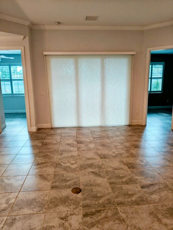 Building Photo - 2557 Bella Vista Cir