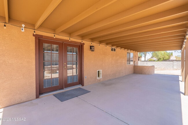 Building Photo - 8515 Placita De Lorena