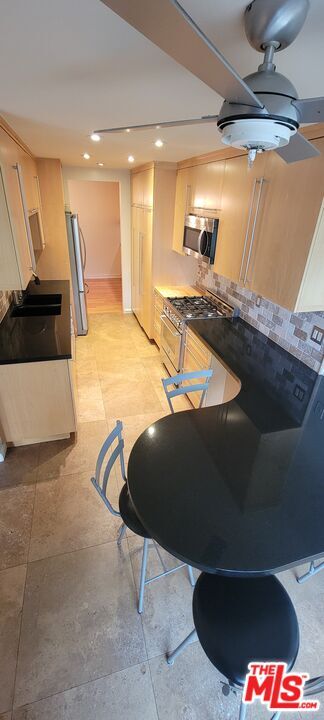 Building Photo - 17087 Palisades Cir