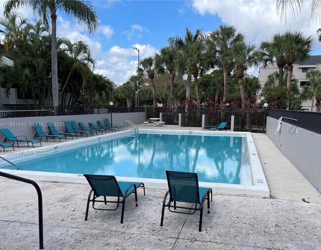 Building Photo - 8811 SW 132nd Pl