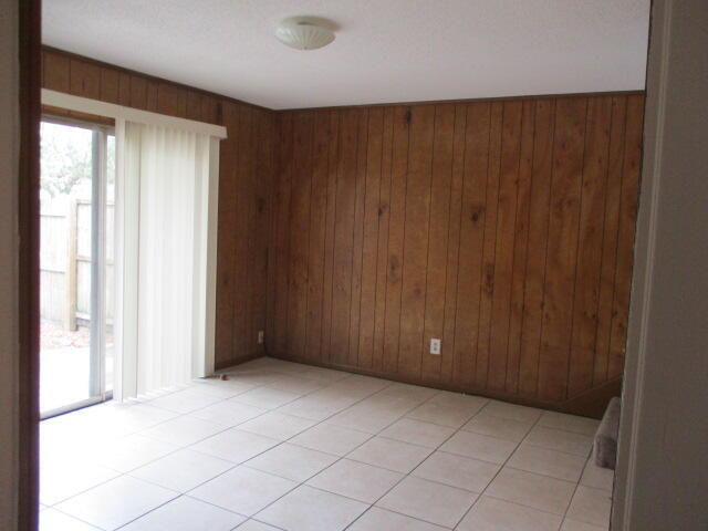 Building Photo - 106 Valencia Dr