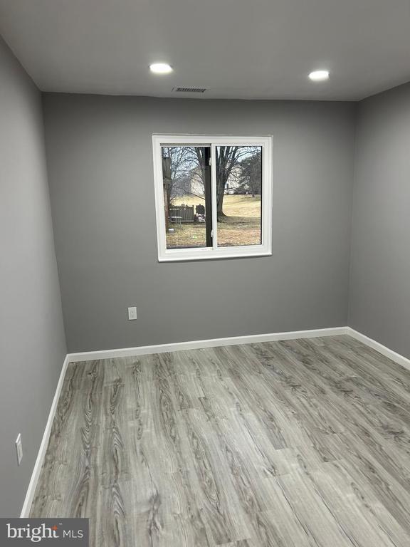 Building Photo - 2027 Jason Dr