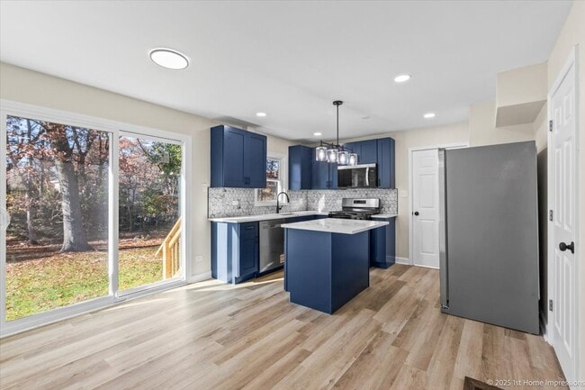 Building Photo - 17740 N Clyde Ave