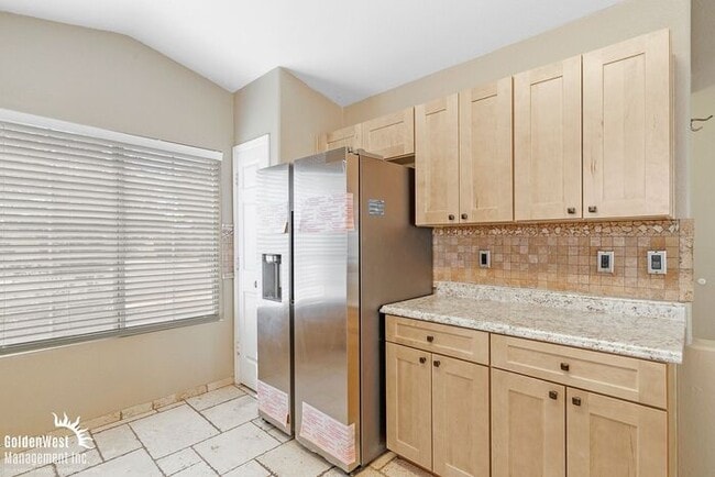 Building Photo - Charming 3 Bdm 2Ba Single-Story Home in Gl...