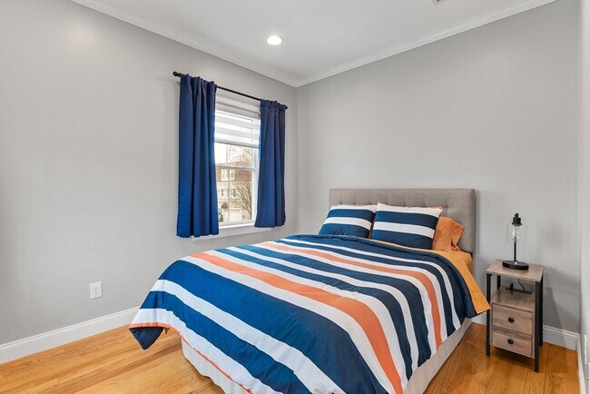 Building Photo - 51 Robey St