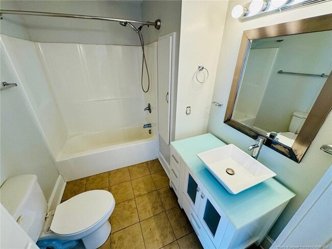 Building Photo - 907 Caldwell St