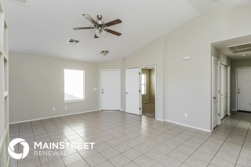 Building Photo - 37754 N Sandy Dr