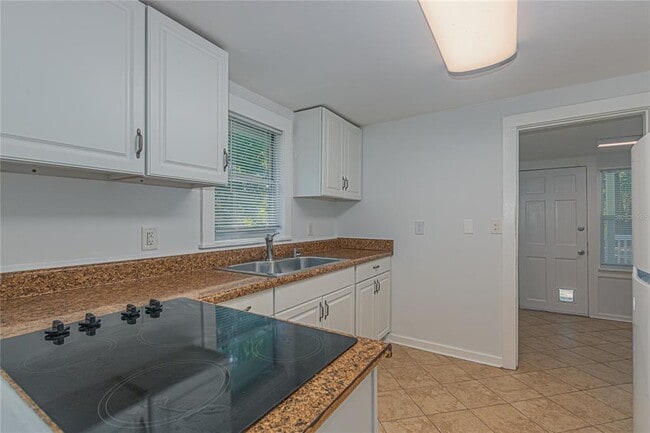 Building Photo - 1120 E Minnesota Ave