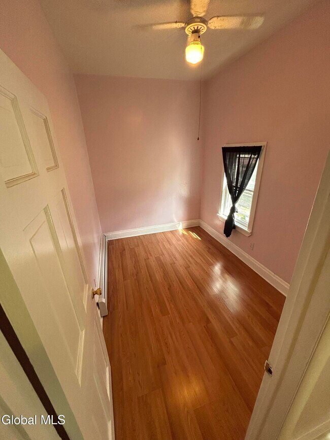 Building Photo - 361 Orange St