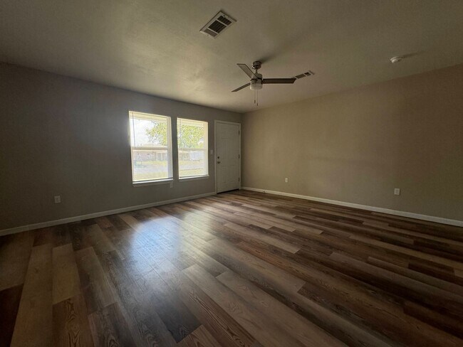 Building Photo - 1714-1716 Stewart St