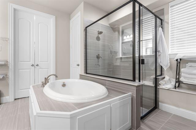 Building Photo - 106 Spanish Bluebell Dr