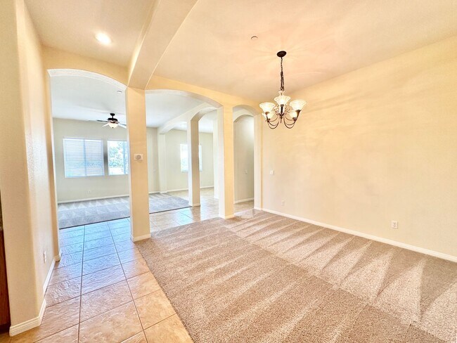 Building Photo - 31340 Aussie Ln