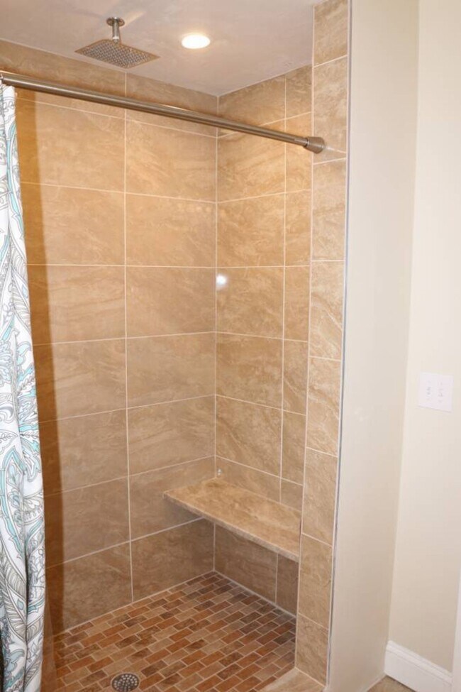Building Photo - Luxurious 3-bedroom apartment near PC/JWU (AVAILABLE DECEMBER 2026)