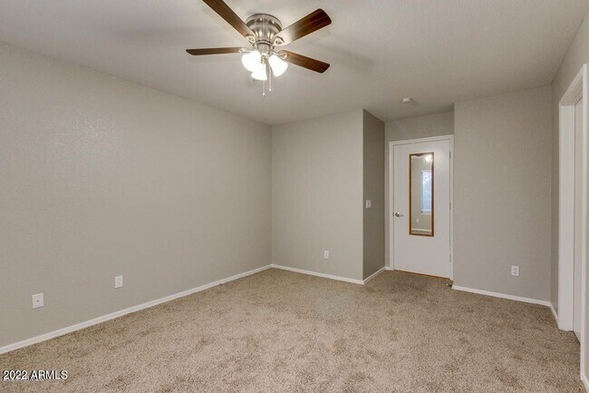 Building Photo - 8639 W Fullam St