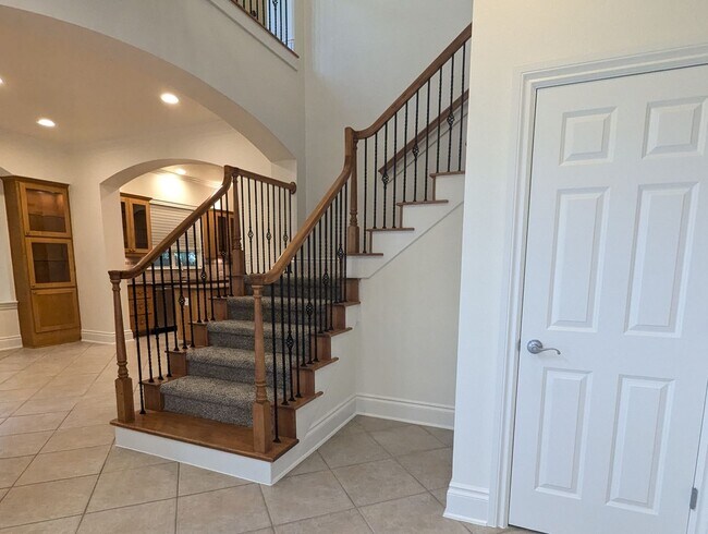 Building Photo - Serene 3 Bed / 3 Bath in Great Austin Loca...