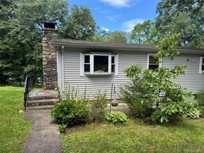 Building Photo - 55 S Hill Rd