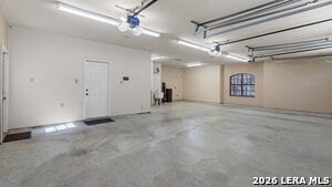 Building Photo - 10808 Dedeke Dr